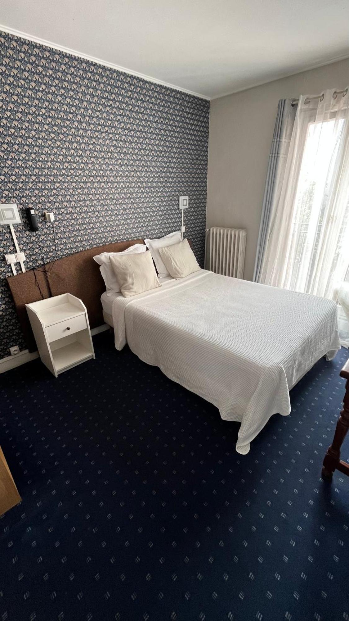 Hotel Marie Louise アンジャン・レ・バン エクステリア 写真